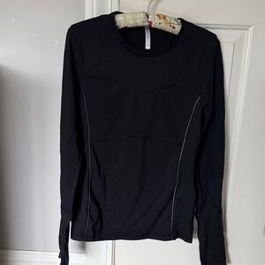 Athleta Midnight Black Long Sleeve Athletic Top